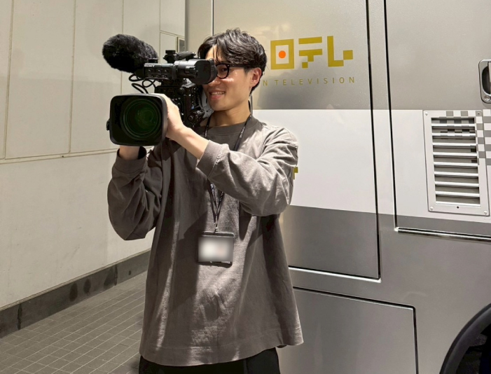 カメラって思ったよりも重いんデス！