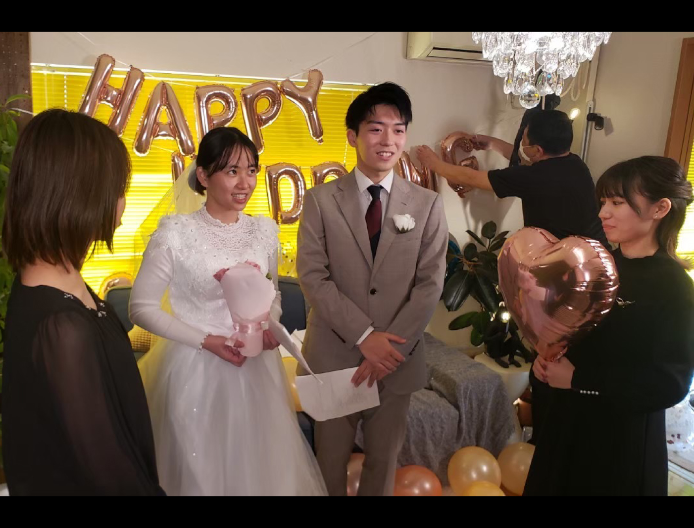 たまに演者もやっていました。セリフを頑張って覚えています。