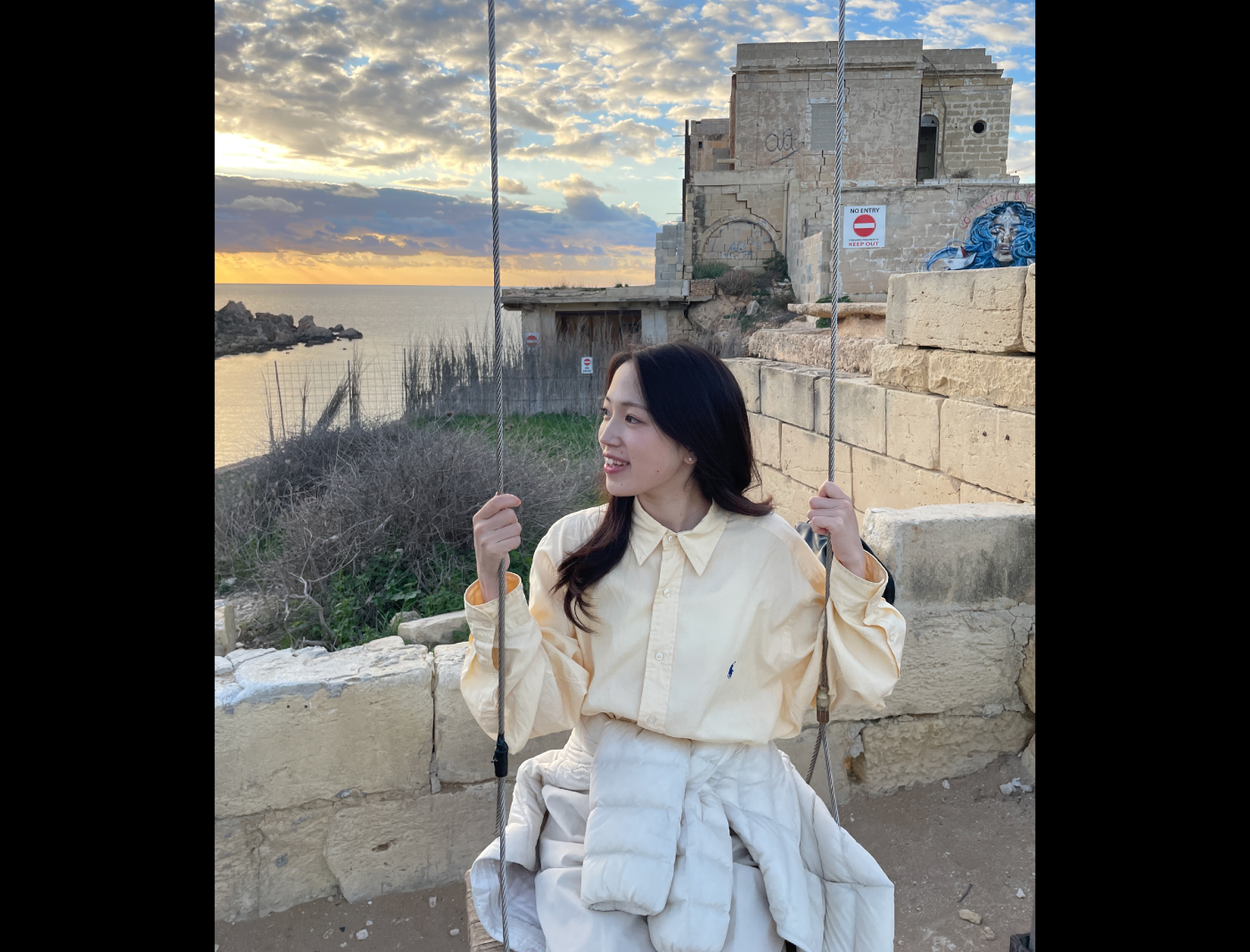 学生でしか出来ない経験をしたくて、4年生の最後、留学でマルタへ行きました。ここで見た夕日は一生の思い出です。