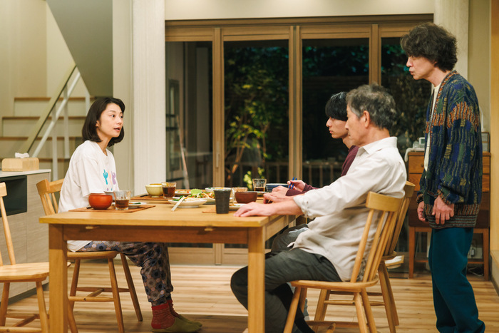 コタツがない家」今夜スタート！小池栄子、吉岡秀隆・作間龍斗・小林薫