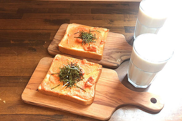 明太フランス風トースト＆<br>バナナ豆乳ラッシー朝ごはん