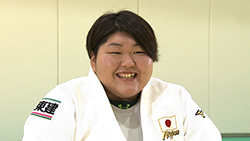 朝比奈沙羅選手・渡名喜風南選手（柔道）