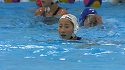 鈴木琴莉選手・野呂美咲季選手（水球）