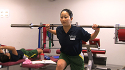 鈴木琴莉選手・野呂美咲季選手（水球）