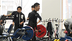 飯塚翔太選手・桐生祥秀選手（陸上短距離）