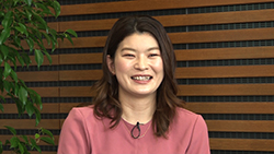 新鍋理沙（バレーボール）・髙橋礼華（バドミントン）