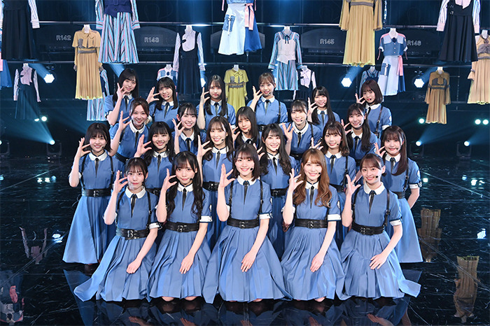 日本音楽史上で初めて デビューシングルから4作連続で初週40万枚超えを記録した 日向坂46 彼女たちが選んだ2曲の Blood Song その理由とは Music Blood 日本テレビ