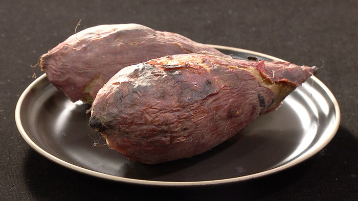 紅はるかを生み出した“神”に密着 オススメの保存法や焼き芋の作り方も