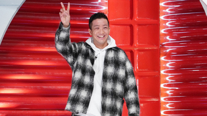 瑛人 おしゃれイズム で日テレバラエティー初登場 ドルチェ ガッバーナの香水 視聴者プレゼントも おしゃれイズム 日本テレビ