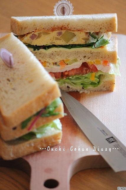 sandwichcut.jpg