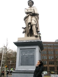 レンブラント広場にて