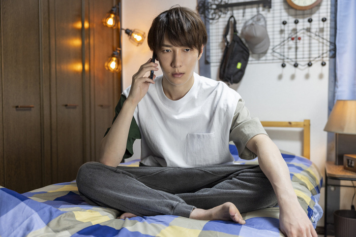 渡辺翔太主演「先生さようなら」高校生の拓郎は、由美子先生(北香那)と