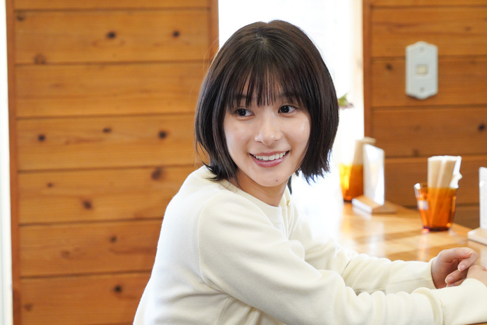 それってパクリじゃないですか？」亜季(芳根京子)の新たな場面写真解禁