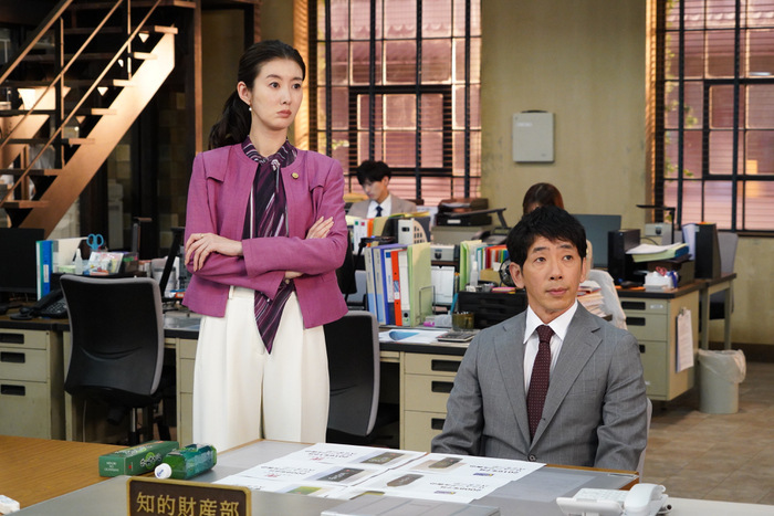 それってパクリじゃないですか？」亜季(芳根京子)＆北脇(重岡大毅) 知