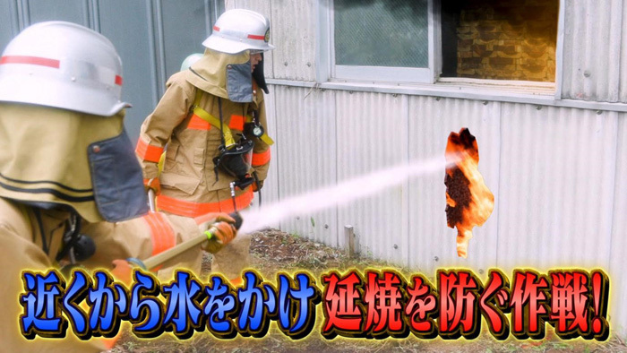 材木店での大火災 瀬戸際で火を消し止めた消防隊員のアイデアとは｜THE 