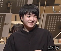 藤田真央（ピアノ）