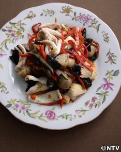 もこみち流 イカときくらげの炒め物