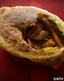 もこみち流　牛肉とベーコンの赤ワイン煮込み　パイ包み焼き