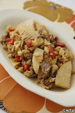 もこみち流　たけのことまいたけの和風チャーハン