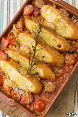 もこみち流　いんげん豆入りトマトソースとブルスケッタ