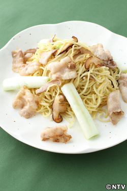 もこみち流 豚肉とねぎの塩焼きそば