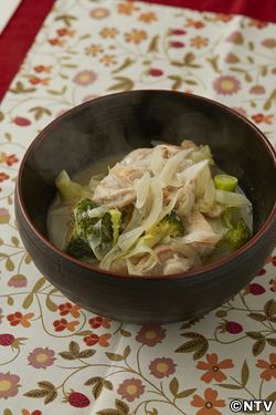 もこみち流 鶏肉と玉ねぎのスープ