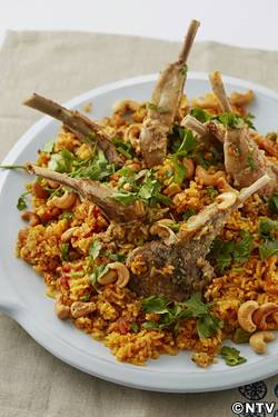 もこみち流　ラムとハーブのトマトピラフ