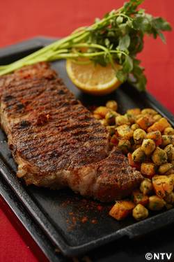 もこみち流　スパイシーサーロインステーキ