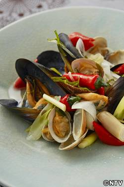 もこみち流　アサリとムール貝のレモングラス蒸し