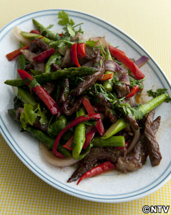 もこみち流
細切り牛肉とアスパラの中華炒め