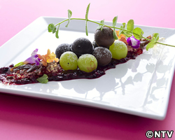 もこみち流 マスカットプレート 〜ベリーソースを添えて〜