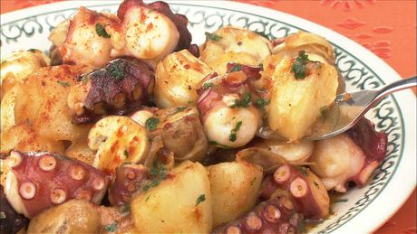 もこみち流　タコとじゃがいものガリシア風