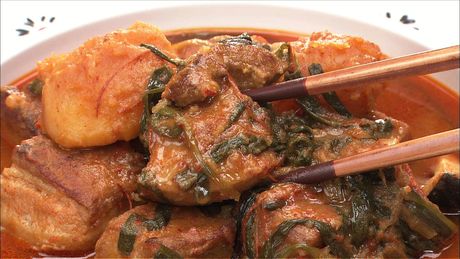 もこみち流　豚バラ肉とじゃがいものピリ辛みそ煮