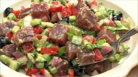 もこみち流　マグロのカラフルサラダ