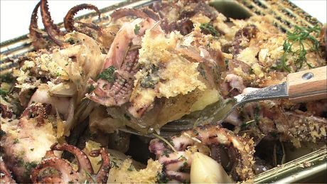 もこみち流　タコとイカのにんにくバターオーブン焼き