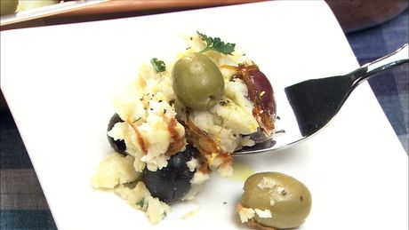 もこみち流　数種のオリーブのポテトサラダ