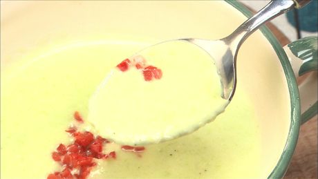 もこみち流　そら豆のクリームスープ