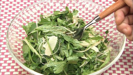 もこみち流　和風パクチーサラダ 〜梅肉ドレッシング〜