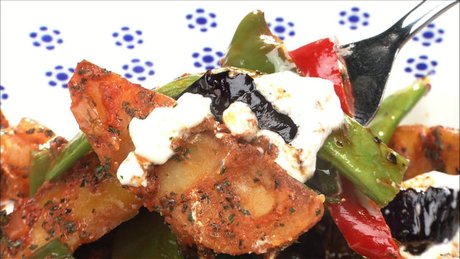 もこみち流　トルコ風揚げ野菜　～トマトソース和え～