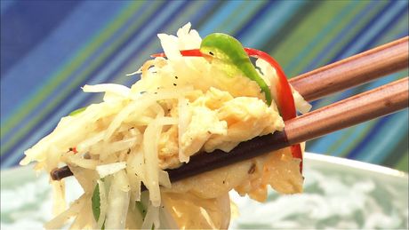 もこみち流　青パパイヤと卵の炒め物