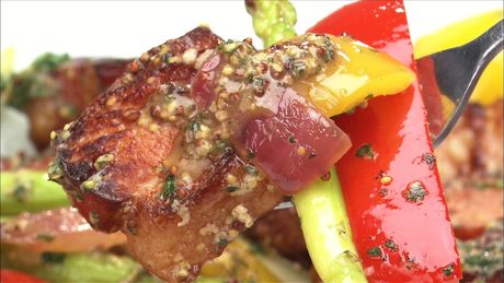 もこみち流　厚切りベーコンと彩り野菜の粒マスタードソテー