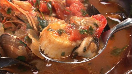 もこみち流　魚介の辛口トマトスープ