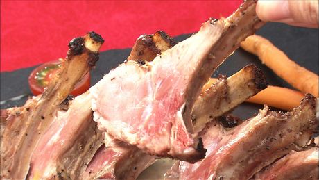 もこみち流　骨付き子牛肉のグリル 〜ハニーソース〜