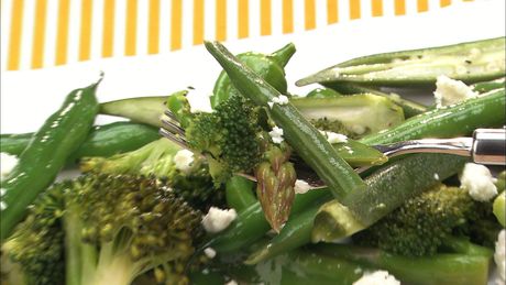 もこみち流　緑野菜のバターソテーサラダ