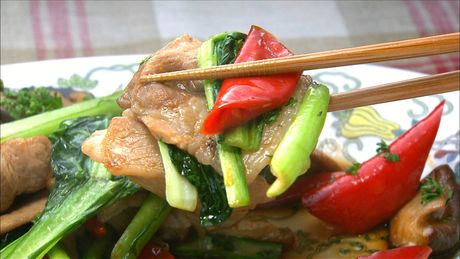 もこみち流　豚肉と赤唐辛子のオイスター炒め