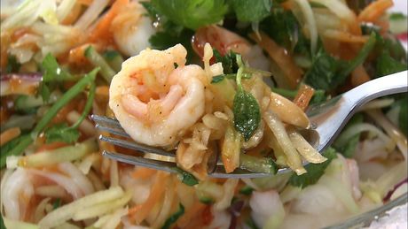 もこみち流　エビとパパイアのサラダ