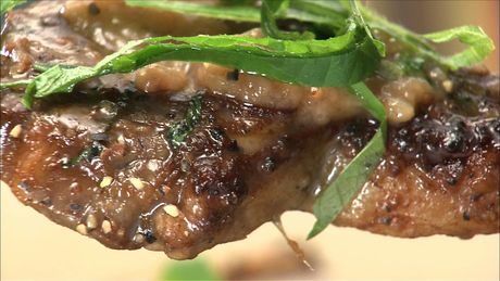 もこみち流　骨付きラム肉のオーブン焼き〜大葉をのせて〜