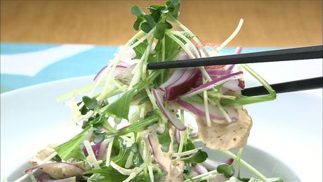 もこみち流　鶏むね肉と水菜のサラダ