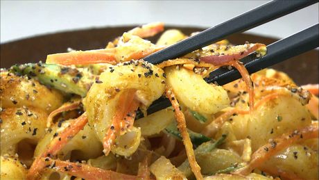 もこみち流　カレー風味のマカロニサラダ