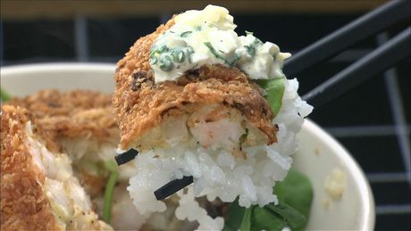 もこみち流　タルタルソースとエビカツ丼